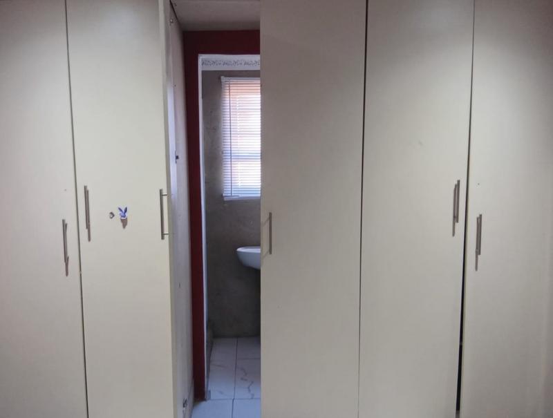 2 Bedroom Property for Sale in Kwa Nobuhle Eastern Cape